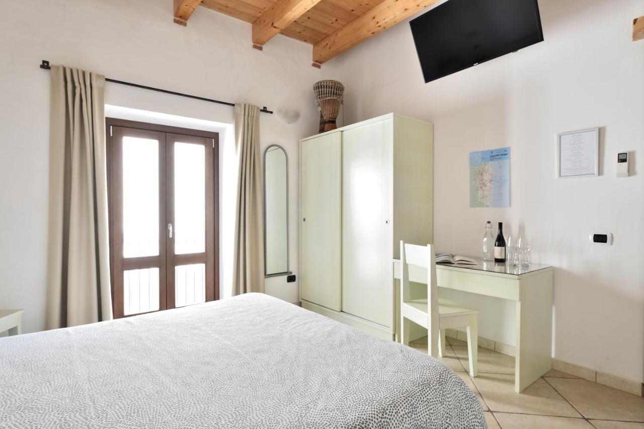 Al Vicoletto - Genuine Hospitality Bed & Breakfast Tortoli Ngoại thất bức ảnh